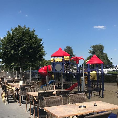 Vakantiepark De Oude Molen 고스비크 외부 사진